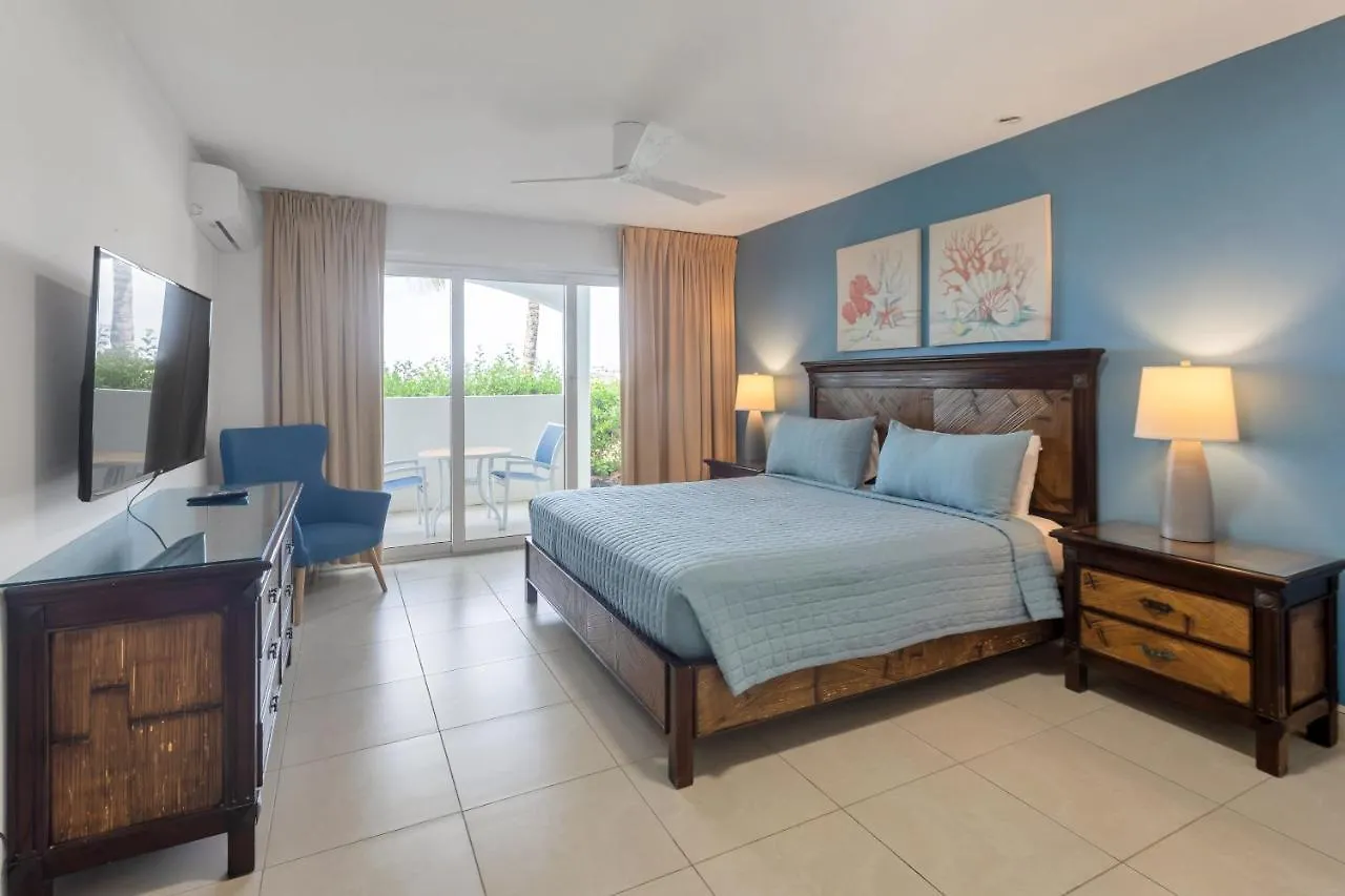 Maho Beach House - Spacious 1 Bedroom Suite Sint Maarten